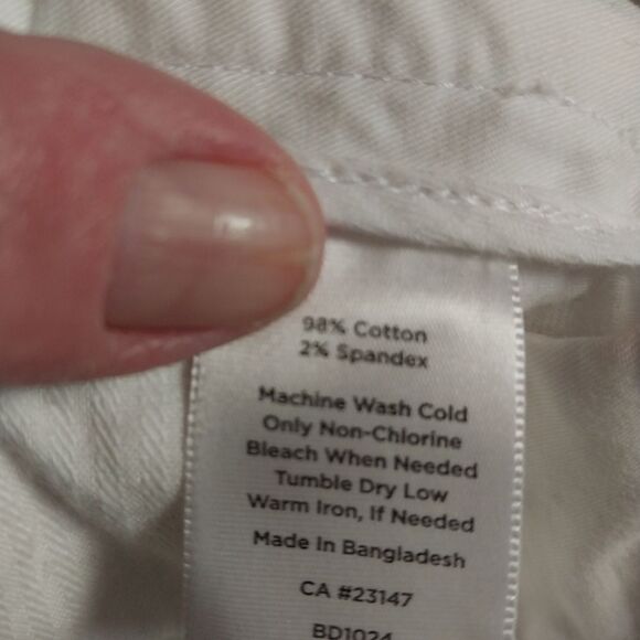 Talbots White Dress Shorts with Pockets - Picture 5 of 5